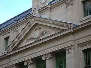 fronton du temple du Saint Esprit  Paris