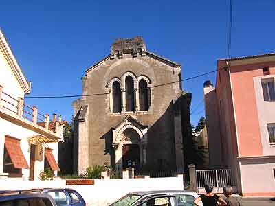 faade du temple de Bessges