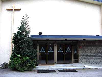 entre du temple adventiste de Collonges sous Salve