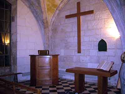intrieur du temple de Pont Saint Esprit