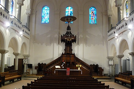 intrieur du temple protestant de St tienne