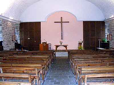 intrieur du temple de Saint Agrve