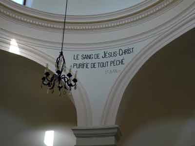 vue intrieure du temple de Taulignan