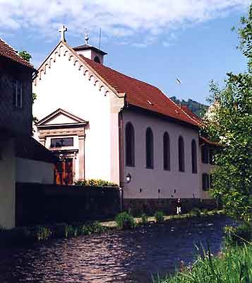 le temple de Thann au bord de la rivire